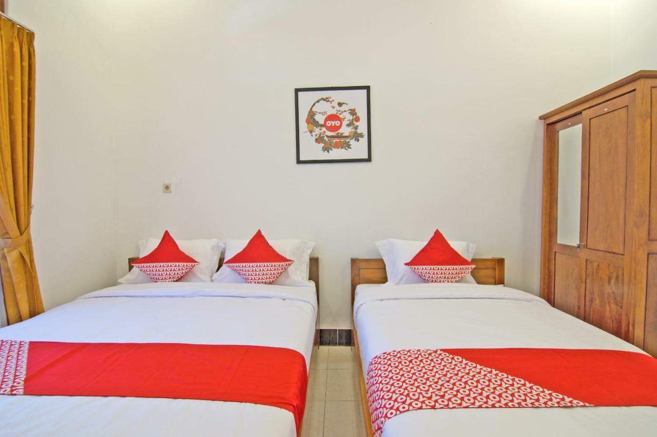 Oyo 931 Dara Dewi Homestay Джокьякарта Экстерьер фото