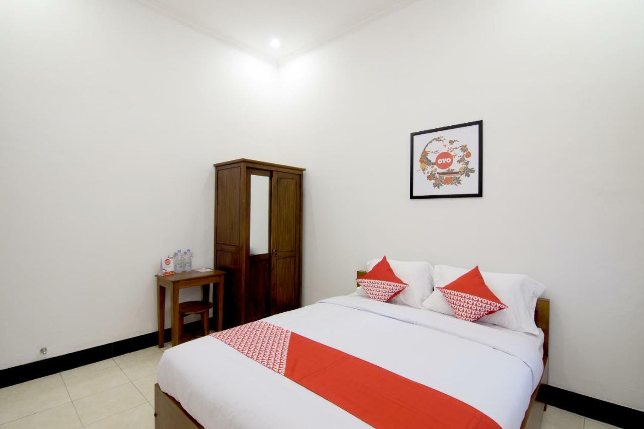 Oyo 931 Dara Dewi Homestay Джокьякарта Экстерьер фото